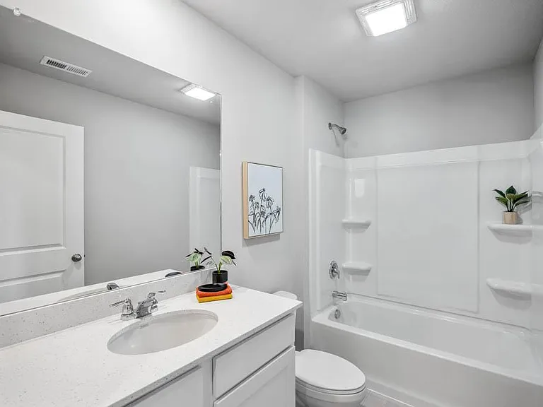 7806 N 95th Ave — Photo 15