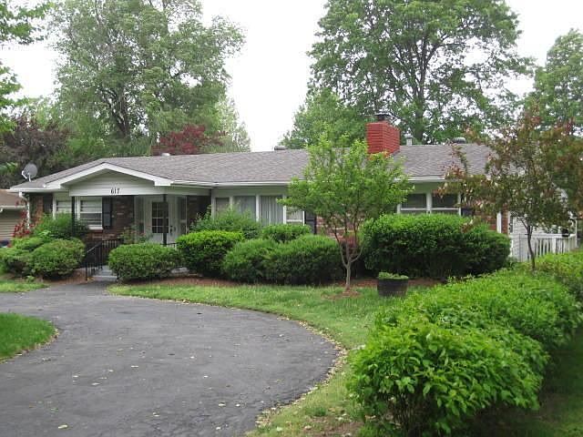 1st image of 617 N Elmwood Ave