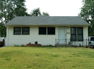 241 Cameron Rd, Saint Louis, MO 63137