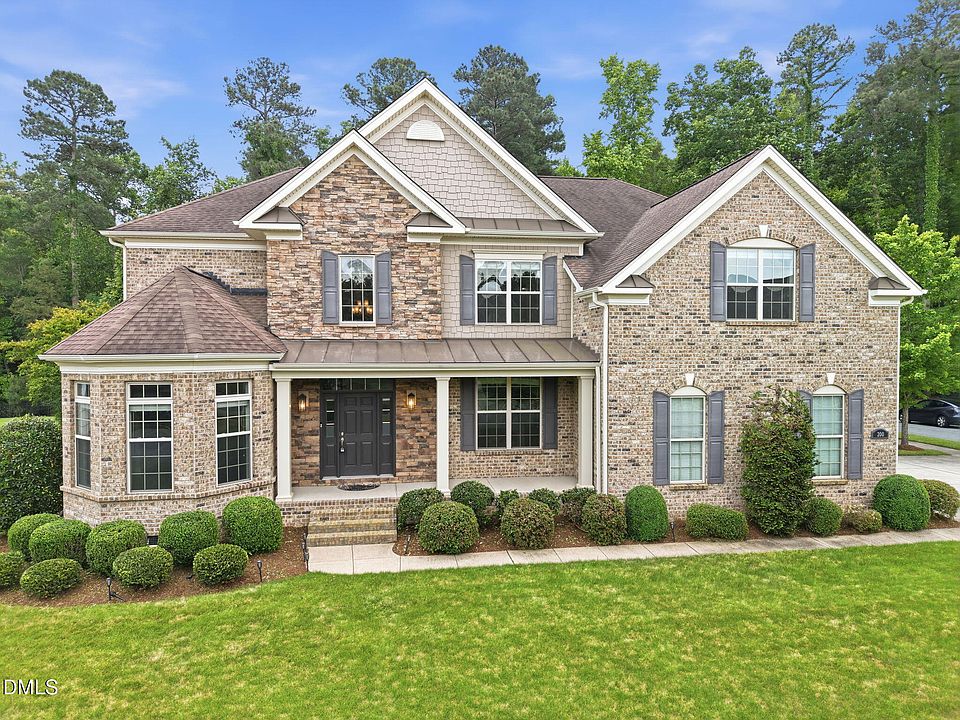 1st image of 200 Swift Creek Xing