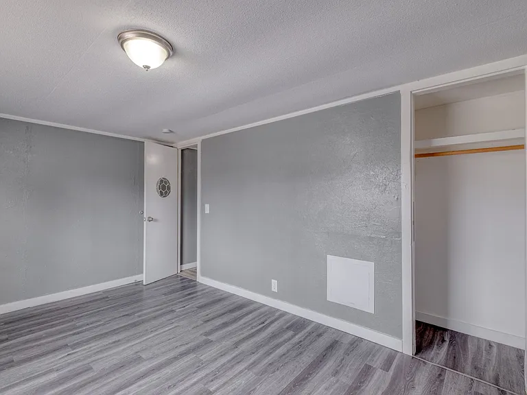 1129 Merners Trl — Photo 17