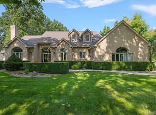 4090 Saint Andrews St, Howell, MI 48843