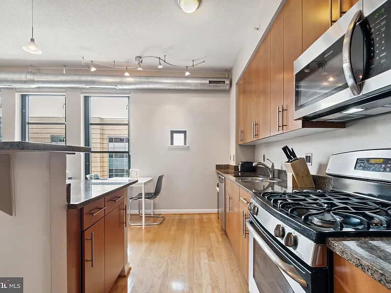 1390 Kenyon St NW #519 — Photo 5