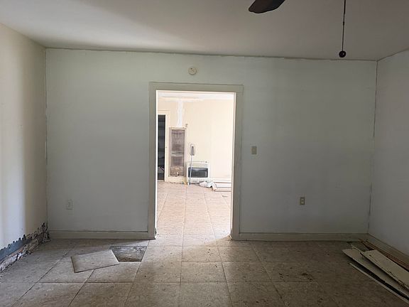 4th image of 108 S Race Street