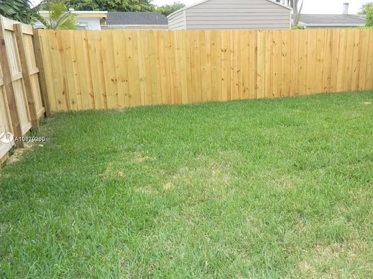 4600 SW 93rd Ct — Photo 14