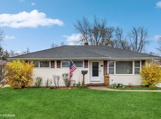 223 Highland Rd, Grayslake, IL 60030