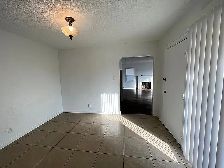 235 E Coolidge Ave #12 — Photo 41