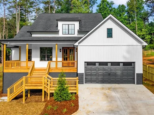 2129 Morning Star Ln, Winston Salem, NC 27107