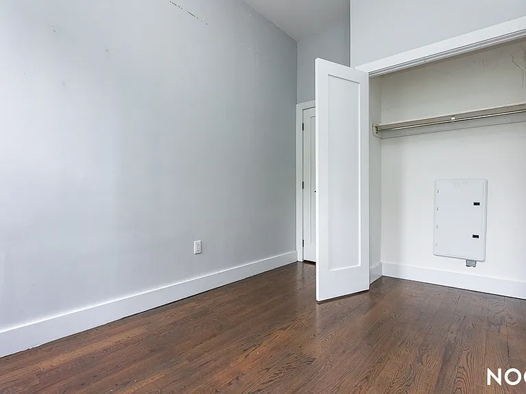 320 Macdougal St #2F — Photo 10
