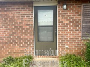 702 Barrows Mill Rd APT 9, Martinsville, VA 24112