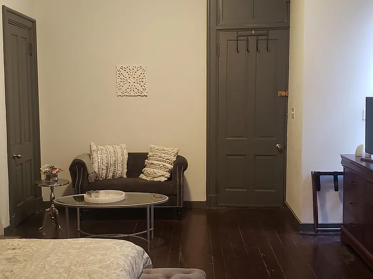 1531 Elm Street — Photo 15