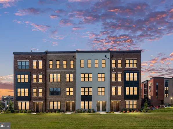 43452 Founders Park Ter, Ashburn, VA 20148
