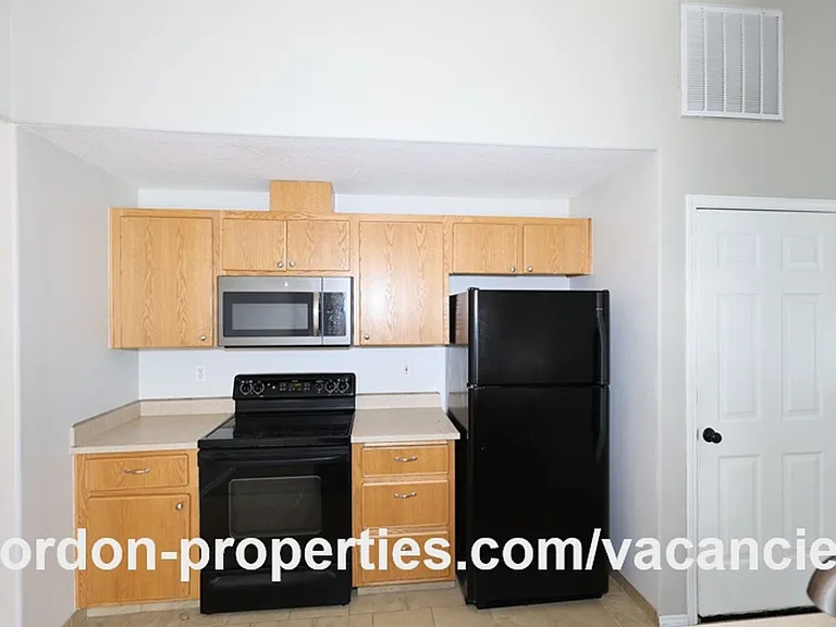 2373 NW Stanley Ave — Photo 13