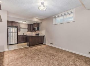 126 Skyview Ranch St NE #B, Calgary, AB T3N0G4