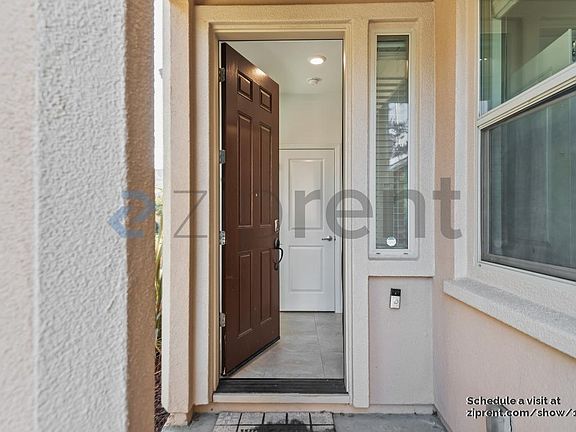 4th image of 291 Montalcino Cir
