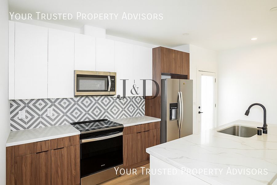 1st image of 6256 Stewart St Suite 6256