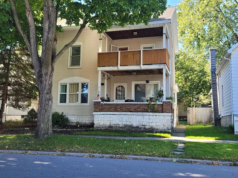 1123 Lincoln Ave NW #2