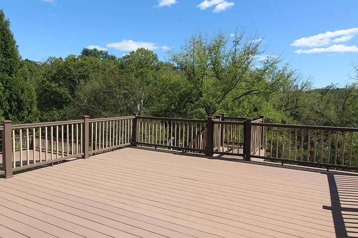 5 bed, 5.5 bath, 5325 sqft, $3,950 — Photo 4