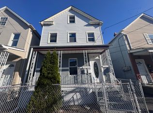 233 Pine St #1, Elizabethport, NJ 07206