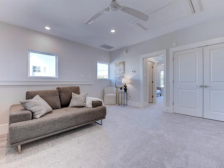 5138 Rosslyn Rd — Photo 10