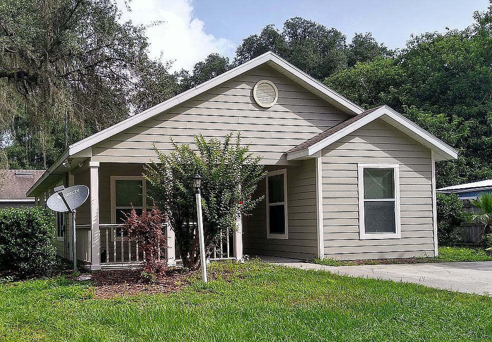 1st image of 22506 SE 76th Pl
