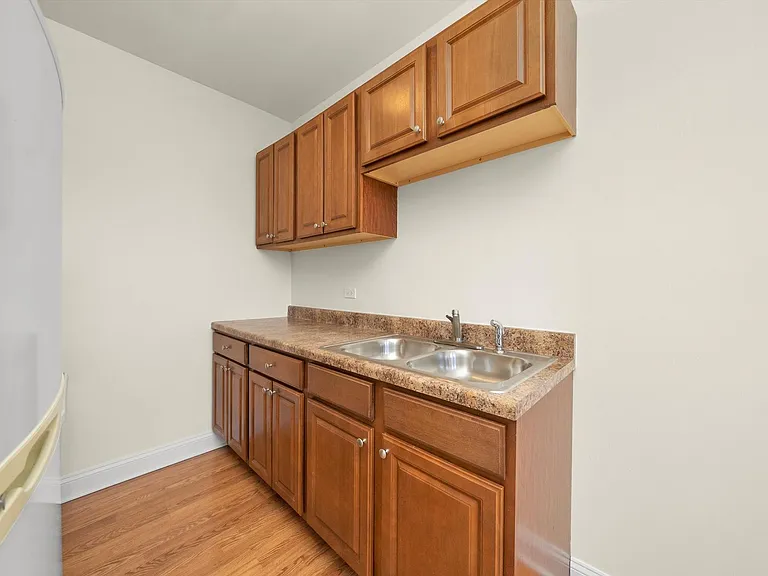 2600 Kimball LLC — Photo 46