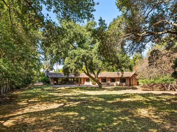 25285 Fremont Rd, Los Altos, CA 94022