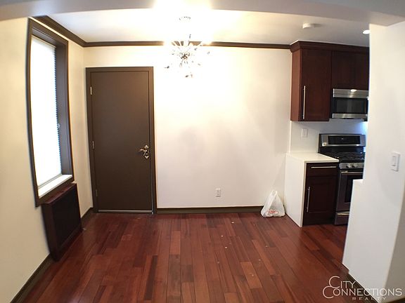 4th image of 13235 Sanford Ave APT 213