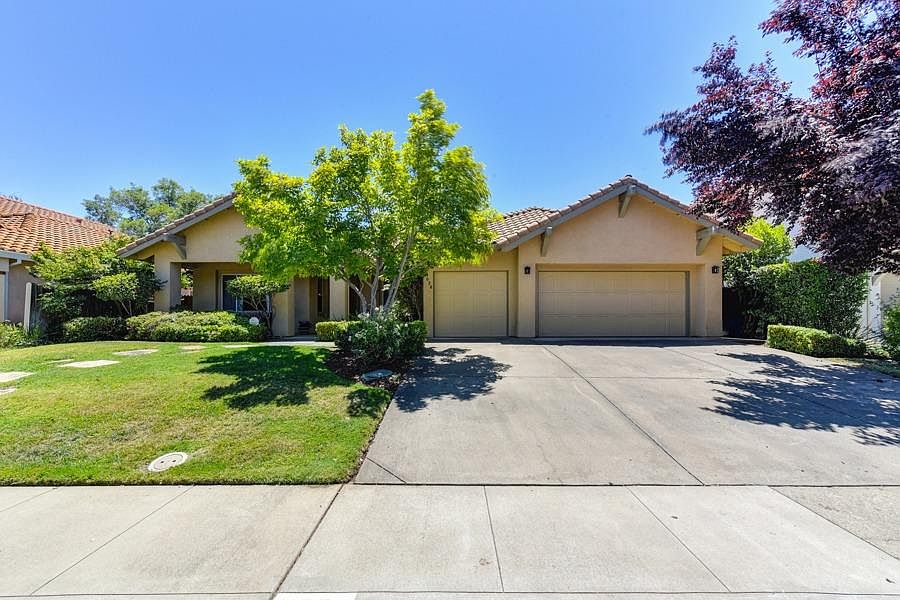 1st image of 9038 Phoenix Ave