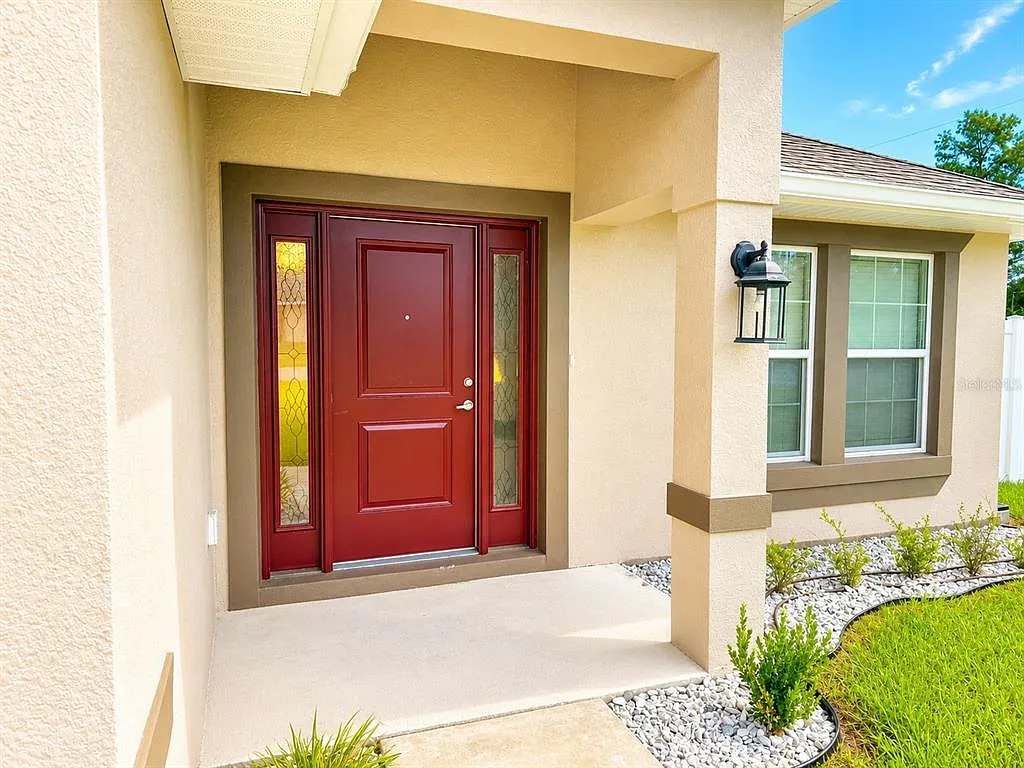 4 bed, 3.0 bath, 2216 sqft, $2,400 — Photo 2
