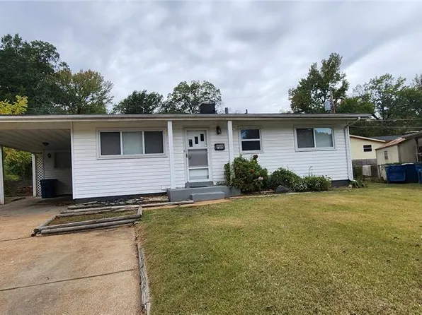 2883 Lesmer Ct, Saint Louis, MO 63114