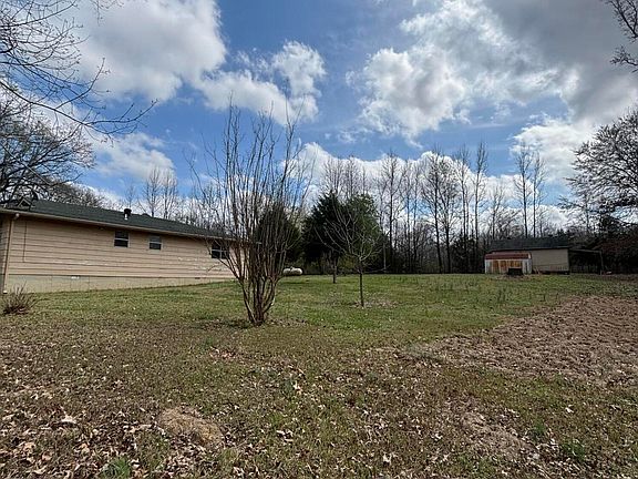 4th image of 211 Oak Rd