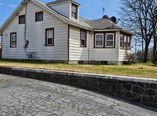 1219 Ben Franklin Hwy E, Douglassville, PA