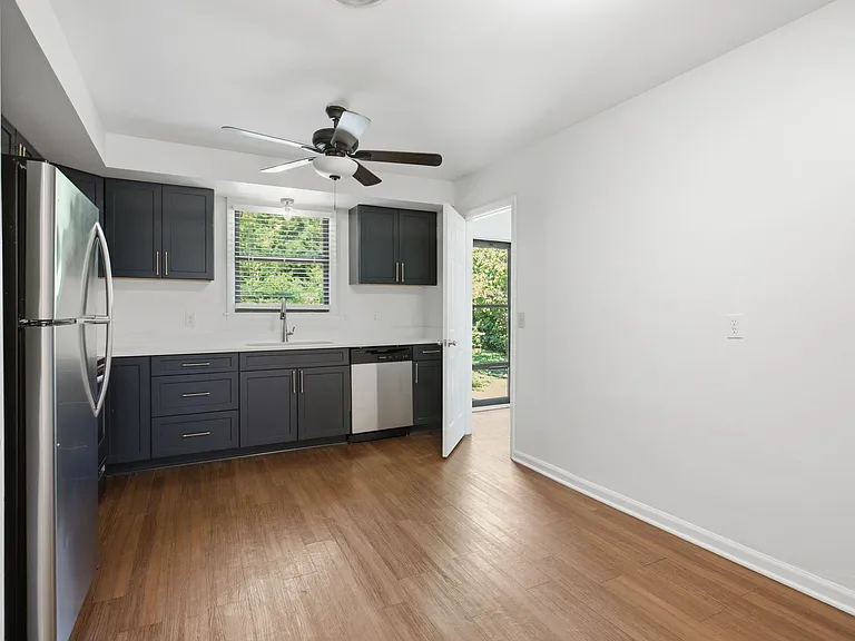316 Lorna Dr — Photo 14
