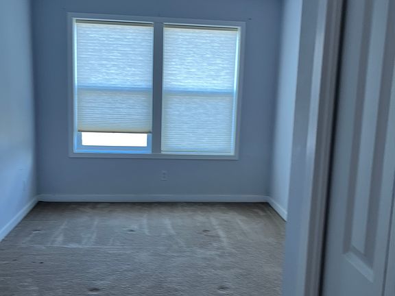 2nd image of 475 SE 35th St Unit A5