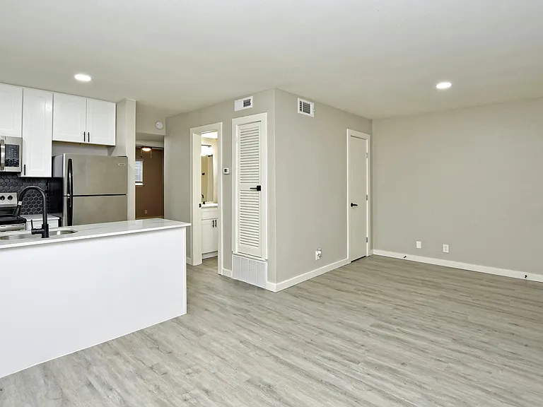 District 53 — Photo 18