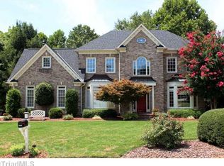 3301 Crosstimbers Ct, Greensboro, NC 27410