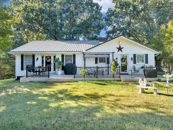 206 Overstreet Ln, Lynchburg, VA 24503