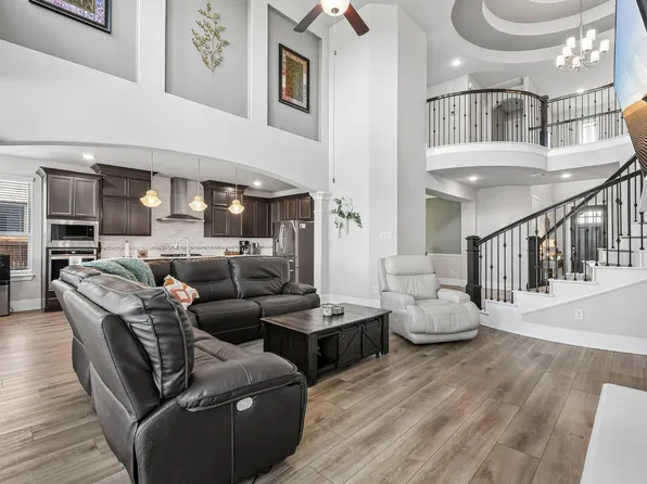500 Whittington Way, Liberty Hill, TX 78642