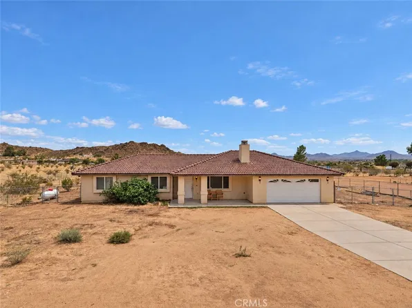 14720 Desert Star Rd, Apple Valley, CA 92307