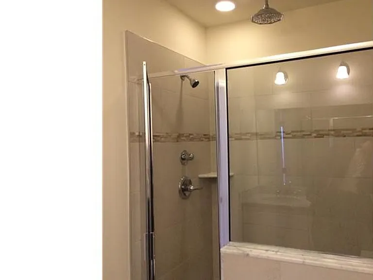 427 N Holly St — Photo 5