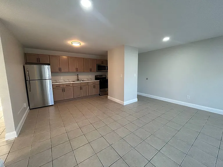 18 Hampton Rd #D10 — Photo 19