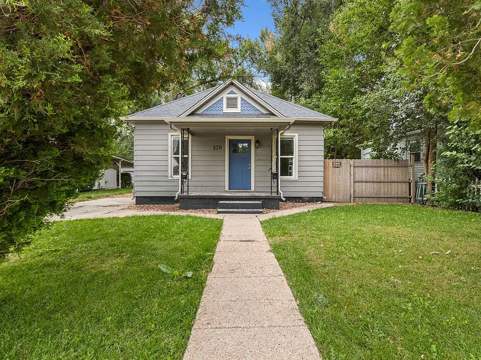 520 16TH St