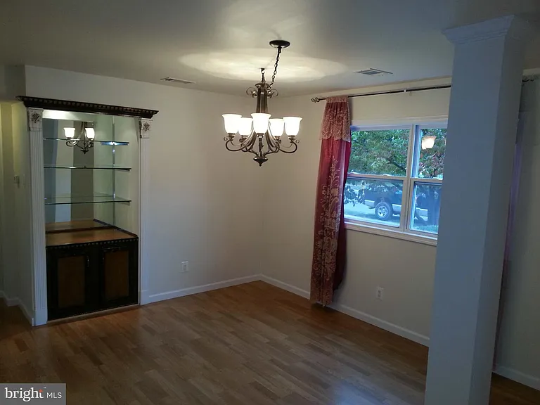 326 Garner Ave — Photo 4