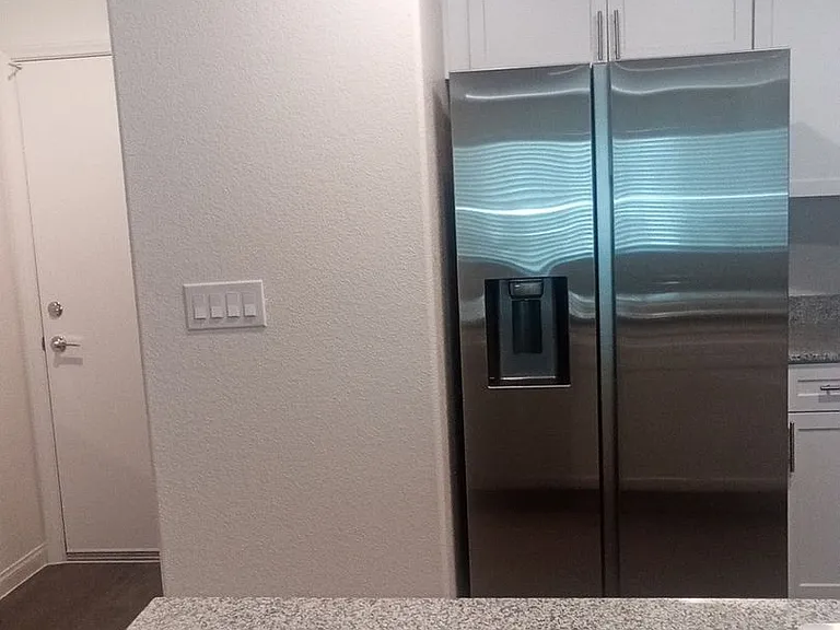 2866 Coral Cascade Ct — Photo 8
