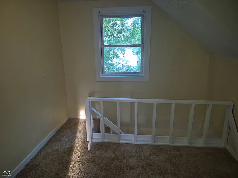328 N Elder Ave — Photo 13
