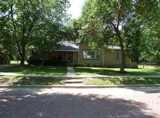 201 Marshall Ave, Chapman, KS 67431