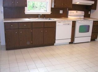 20 Beecher Pl, Newton, MA 02459