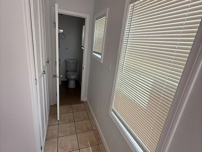 842 Alamitos Ave — Photo 7