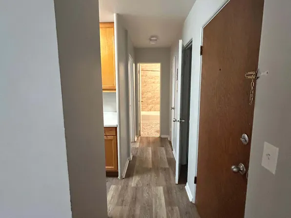 3100 19th Ave S APT 5, Minneapolis, MN 55407